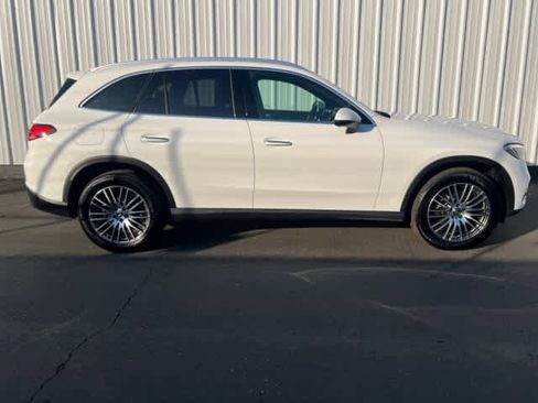 Certified 2025 Mercedes-Benz GLC 300 4MATIC image 7