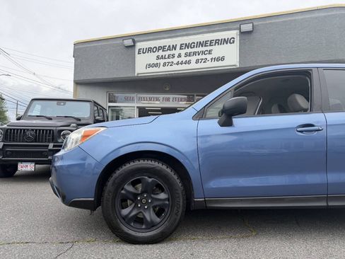 Used 2015 Subaru Forester 2.5i AWD/4WD image 10