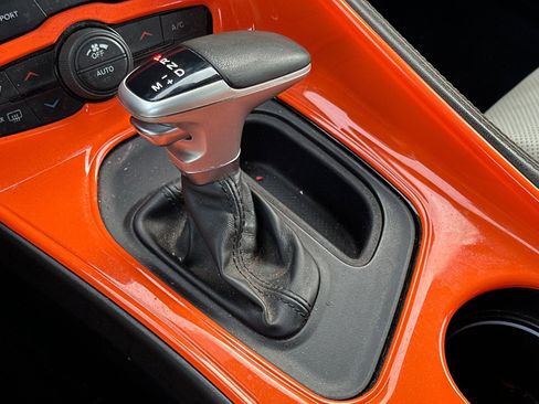 Used 2018 Dodge Challenger SXT Plus image 18