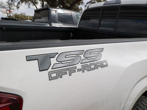 Used 2023 Toyota Tacoma SR image 11