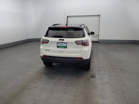 Used 2019 Jeep Compass Latitude AWD/4WD image 7
