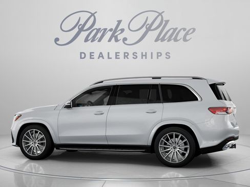 New 2026 Mercedes-Benz GLS 580 4MATIC image 8