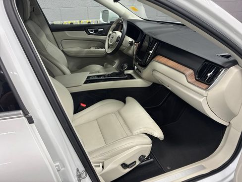 Used 2019 Volvo XC60 T6 Inscription AWD/4WD image 7
