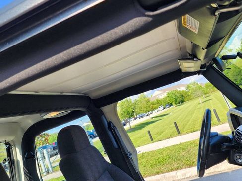 Used 2003 Jeep Wrangler Rubicon image 17