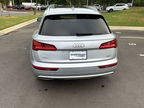 Used 2019 Audi Q5 2.0T Premium Plus w/ Premium Plus Package AWD/4WD image 9