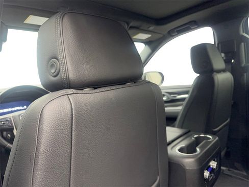 Used 2024 GMC Yukon Denali image 37