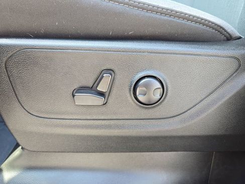 Used 2023 RAM 1500 Big Horn image 18