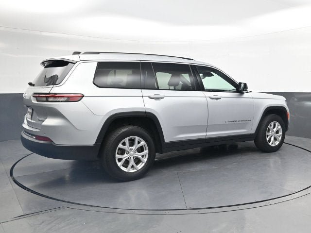 Used 2023 Jeep Grand Cherokee L Limited AWD/4WD image 10