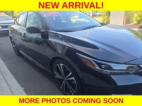 Used 2023 Nissan Sentra SR w/ SR Premium Package FWD image 4