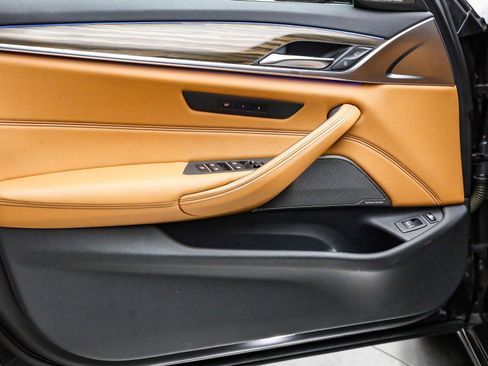 Certified 2023 BMW 530e w/ Premium Package image 21