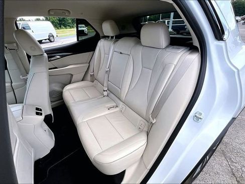 Used 2023 Buick Envision Essence AWD/4WD image 22