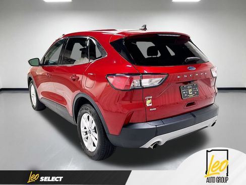 Used 2021 Ford Escape SE w/ Convenience Package FWD image 10