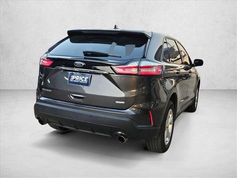 Used 2020 Ford Edge SE image 5