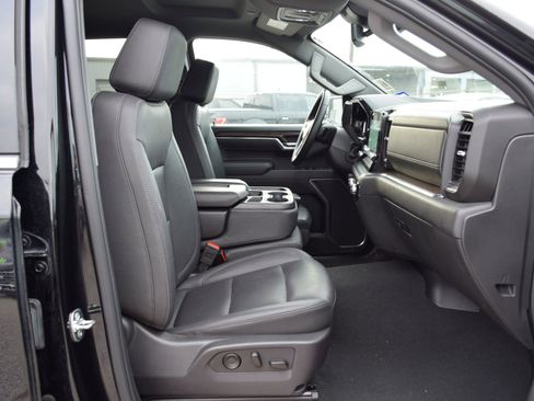 Used 2025 GMC Sierra 1500 SLT image 23