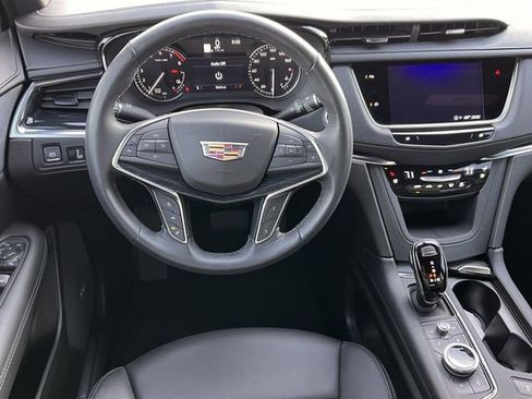 Certified 2024 Cadillac XT5 Premium Luxury w/ LPO, Floor Liner Package image 12