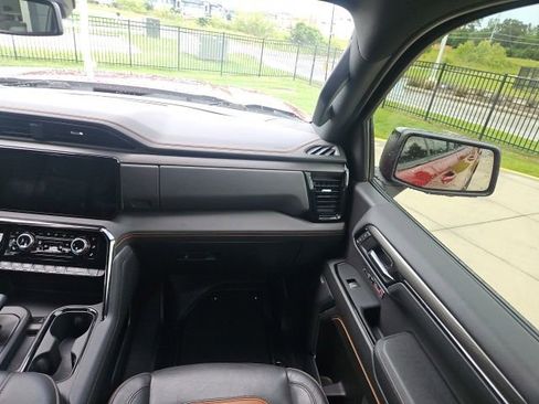 Used 2023 GMC Sierra 1500 AT4 w/ AT4 Preferred Package AWD/4WD image 30