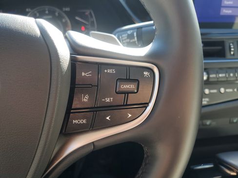 Used 2025 Lexus ES 350 w/ Premium Package image 27