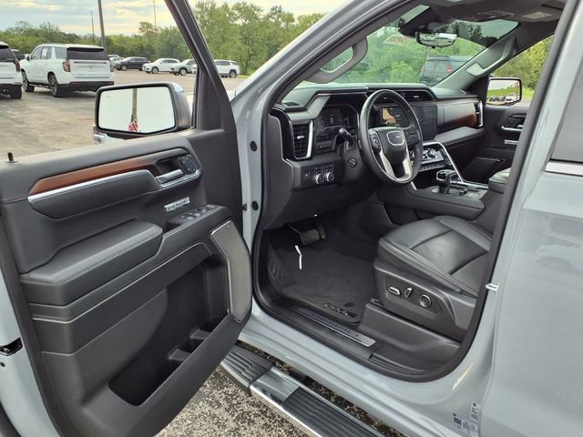 Used 2024 GMC Sierra 1500 Denali w/ Technology Package AWD/4WD image 19