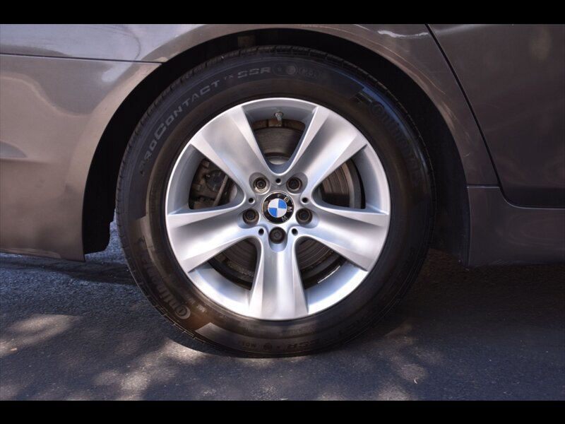 Used 2012 BMW 528i Sedan RWD image 39