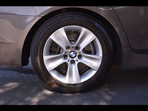 Used 2012 BMW 528i Sedan RWD image 39