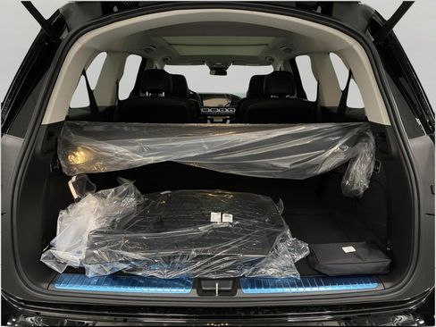 New 2026 Mercedes-Benz GLS 450 4MATIC image 6