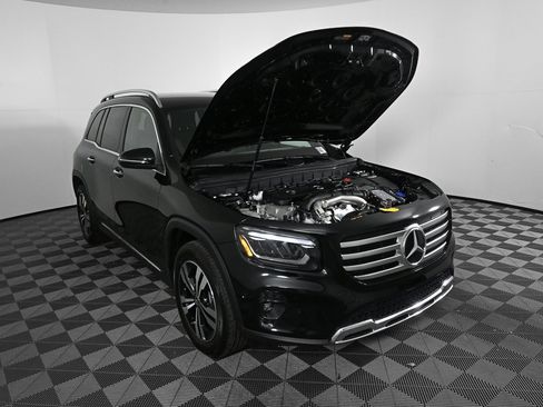Certified 2025 Mercedes-Benz GLB 250 image 33