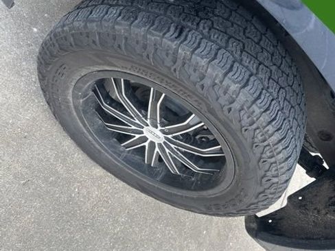 Used 2021 Chevrolet Silverado 1500 W/T w/ WT Value Package image 14