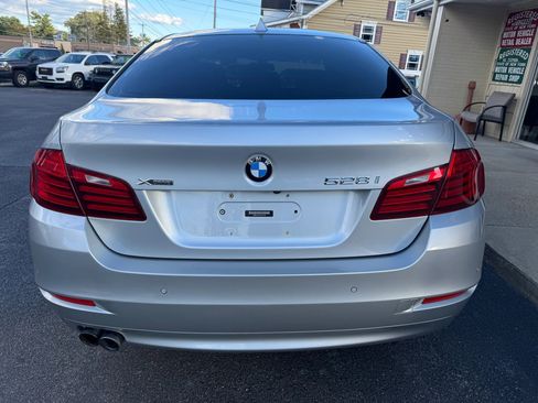 Used 2016 BMW 528i xDrive Sedan image 5