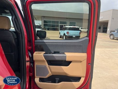 Used 2021 Ford F150 Lariat RWD image 19