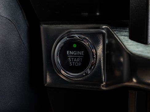 Used 2023 Ford F150 Lariat w/ Equipment Group 502A High image 23