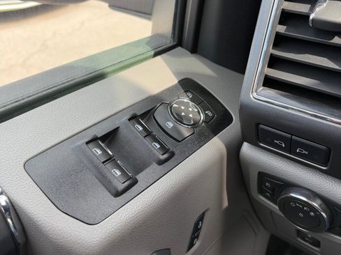 Used 2017 Ford F150 XLT w/ Equipment Group 301A Mid image 22