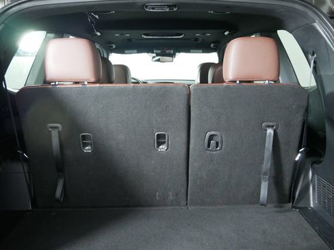 Certified 2024 Kia Telluride EX w/ EX Captain's Chair Package AWD/4WD image 20