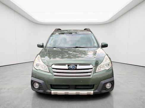 Used 2013 Subaru Outback 2.5i Limited AWD/4WD image 2