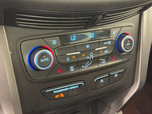 Used 2019 Ford Escape SEL FWD image 21