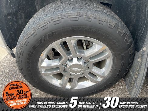 Used 2014 Chevrolet Silverado 2500 LTZ w/ LTZ Plus Package image 3