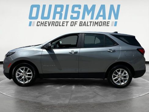 Used 2024 Chevrolet Equinox LS FWD image 3