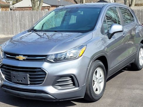 Used 2020 Chevrolet Trax LS image 1