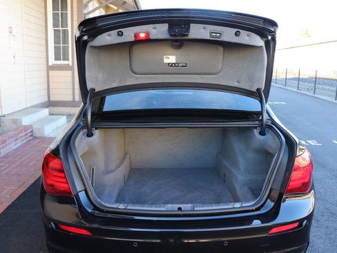 Used 2013 BMW 750Li image 52