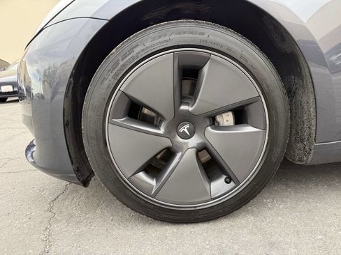 Used 2023 Tesla Model 3 Standard Range image 34