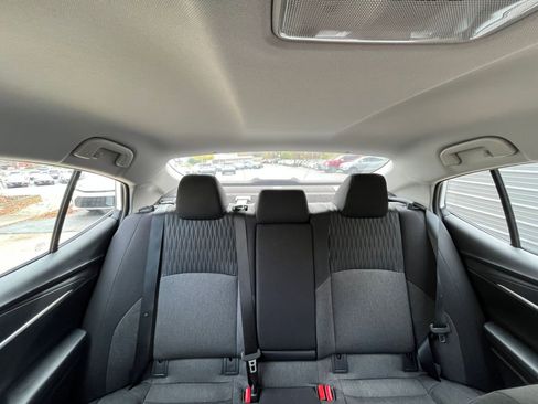 Used 2025 Toyota Camry LE image 33