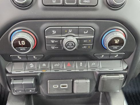 Used 2020 Chevrolet Silverado 1500 LT Trail Boss AWD/4WD image 16