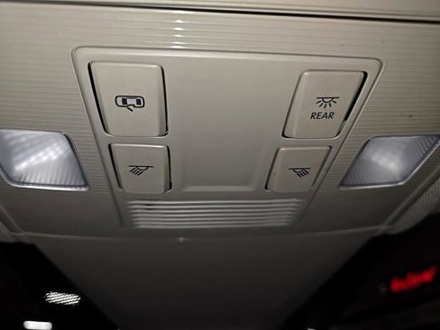 Used 2019 Volkswagen Atlas SE w/ Towing Package image 22