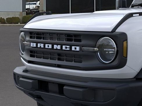 New 2025 Ford Bronco 4-Door AWD/4WD image 19