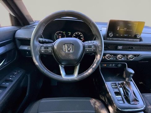 Used 2024 Honda CR-V Sport image 9