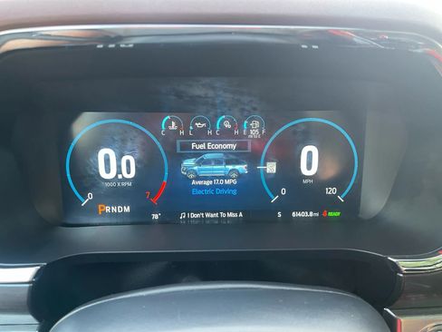 Used 2022 Ford F150 Lariat w/ Equipment Group 502A High image 17