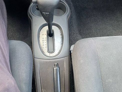 Used 2004 Suzuki Aerio S FWD image 19