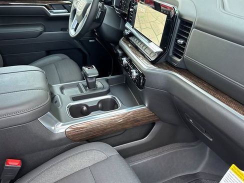 New 2026 GMC Sierra 1500 Elevation w/ Preferred Package image 17