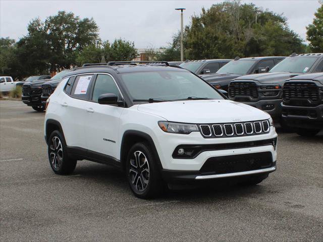 Certified 2023 Jeep Compass Limited AWD/4WD image 2