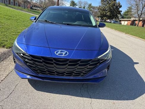 Used 2022 Hyundai Elantra SE image 8