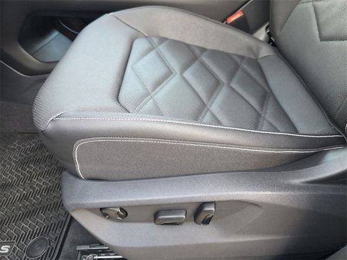 New 2026 Volkswagen Atlas SE image 16